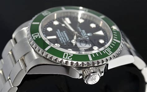 rolex ghiera verde nuovo prezzo|Rolex Submariner Date Ghiera Verde 2005 Pellicolato .